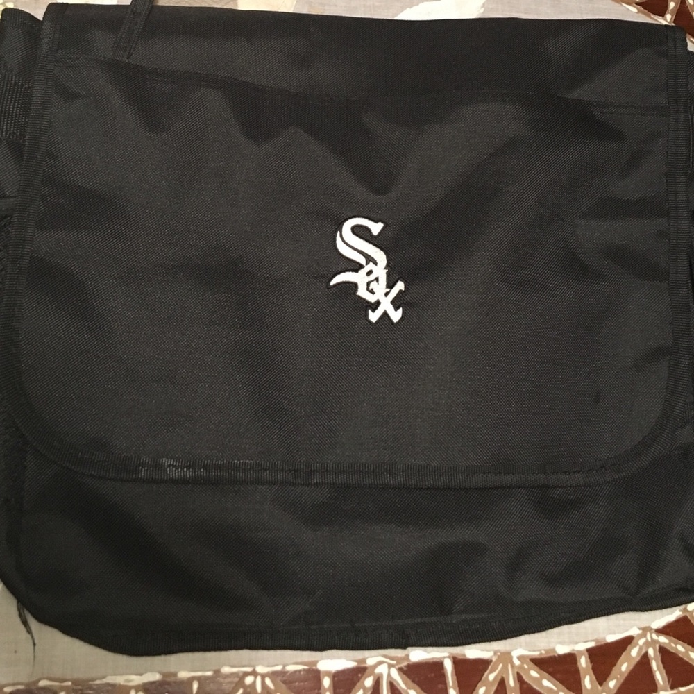 NEW White Sox black unisex messenger bag